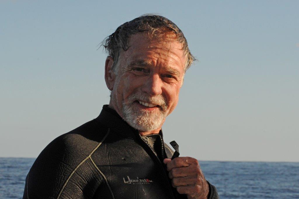 Portrait d'Andrew STEVENSON sur son bateau d'observation aux Bermudes